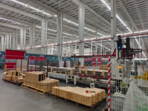 Photovoltaic Glass Strapping <b>Machine</b> Gantry Auto <b>Binding</b> Equipment With Roller Conveyor For Palletized PV Glass Pack - Product Image 5