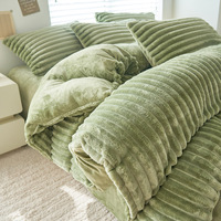 Ensemble de couette moelleux personnalisable Super doux en fausse fourrure organique en polaire Literie 3 pièces Ensemble de housse de couette en peluche pour usage hôtelier
