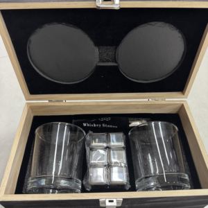 Ensemble de verres à whisky en bois avec logo personnalisé, boîte cadeau en bois, pince à glaçons et sous-verres pour dégustation de whisky - Product Image 5