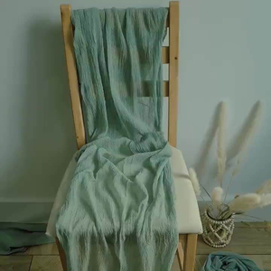 Elégant chemin de table en bois rustique rayé inspiré de la nature décor tissé en coton crème et étamine pour mariage maison ou hôtel - Product Image 1