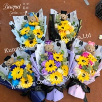 Bouquet de Fleur Éternelle Moderne et Réaliste en Savon Fait Main, Tournesol et Rose Artificielle, Cadeau pour Petite Amie, Idéal pour Anniversaire ou Remise de Diplôme