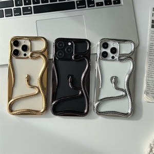 Funda Protectora para Teléfono con Diseño de Serpiente 3D para Samsung Galaxy S22 S23 S24 S25 Ultra, Delgada, Resistente a Golpes, de TPU - Product Image 2