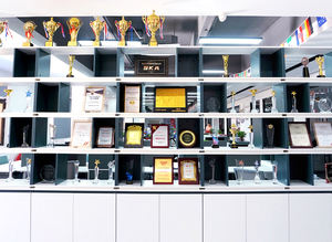 Vente en gros de spandex 3 pièces pour femmes taille plus personnalisé ensemble de yoga à manches longues veste de fitness fournisseur de vêtements de sport respirants - Product Image 6