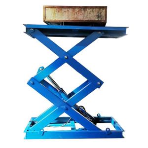 Plataforma elevadora de tijera Xin Shuangli eléctrica hidráulica con distancia entre ejes de 2500 mm para elevación y carga/descarga de mercancías en fábricas y almacenes. - Product Image 1