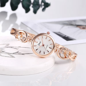 Reloj <span class=keywords><strong>de</strong></span> Mujer Pequeño y Elegante, Estilo Coreano, Simple, Digital, <span class=keywords><strong>de</strong></span> Aleación, con Diseño <span class=keywords><strong>de</strong></span> Estrella <span class=keywords><strong>de</strong></span> <span class=keywords><strong>los</strong></span> Deseos - Product Image 4