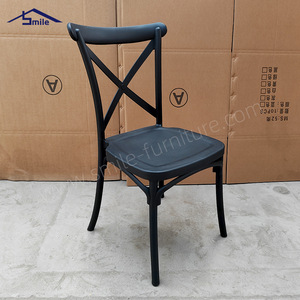 Chaise en plastique moderne <span class=keywords><strong>vintage</strong></span> <span class=keywords><strong>de</strong></span> haute qualité avec dossier croisé, empilable, pour la maison, le <span class=keywords><strong>bar</strong></span>, la salle à manger, les mariages, les locations d'événements - Product Image 4