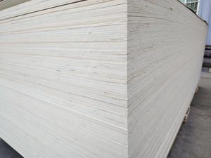 Contreplaqué de peuplier Luli 4X8, placage de bois naturel de bouleau, okoumé, bintangor, feuille de contreplaqué pour meubles - Product Image 2