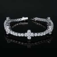 Fabricants en gros de bijoux personnalisés en argent sterling 925, bracelet tennis à breloques en forme de fleur avec moissanite et diamant