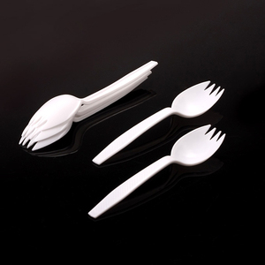 <span class=keywords><strong>180</strong></span> <span class=keywords><strong>mm</strong></span> poids lourd couverts 5.5/6g fourchette en plastique jetable PS pour la fête - Product Image 4