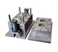 Moldes de Inyección para Piezas Automotrices con Dureza H13 y Sistema de Control de Temperatura con Calentamiento por Aceite para Piezas Estructurales Interiores