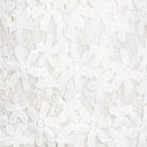 فستان أنيق عالي الجودة بنمط زهري كامل من الدانتيل مع أكمام كشكشة على الكتف وتصميم سحاب خلفي - Product Image 2