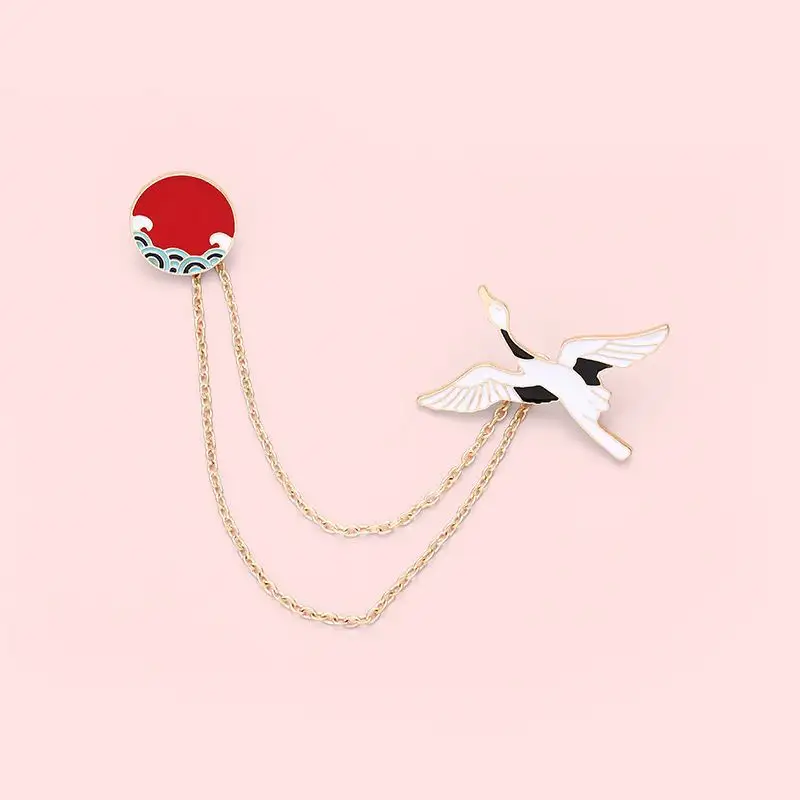 Paper Cranes Brooch Red White Origami Bird Enamel Pins Denim Jackets Lapel Pin Badge Wish Jewelry