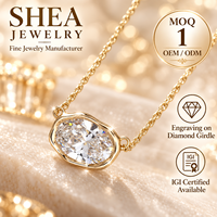 Pendentif Collier en Or Jaune Massif 10K/14K/18K avec Diamant de Laboratoire Certifié IGI VVS, Taille Ovale 0.5-3CT, Monture Ondulée Est-Ouest Personnalisée