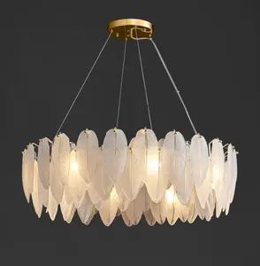 Lustre de penas para penas de vidro, luminária suspensa moderna com novo design de luxo, ideal para penas, hotel, lustre de cristal, pingente de luz dourado para sala de estar