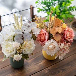 Bouquet de fleurs artificielles CallaFloral, hortensias et roses en tissu tissé plastique, décoration pour la maison et les mariages CF01385 - Product Image 1