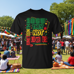 Camiseta Juneteenth 1865 They Not Like Us, camiseta promocional negra con cuello redondo - Product Image 3