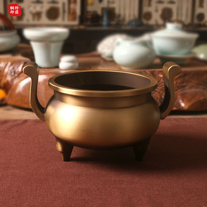 Quemador de incienso grande de cobre puro estilo Xuande, soporte para varillas de incienso, quemador de incienso de sándalo y latón, adecuado para uso doméstico. - Product Image 1