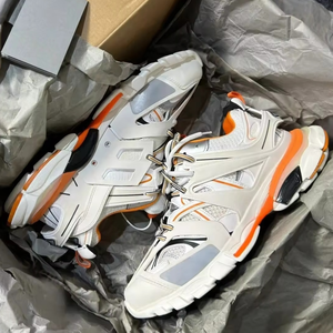 Zapatillas de Deporte de Plataforma de Moda 2026 de Lujo de Alta Calidad con Luces LED y Suela Gruesa para Caminar y Correr (Track 3.0) - Product Image 1