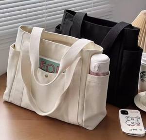 Sac fourre-tout utilitaire en toile <span class=keywords><strong>à</strong></span> compartiments multiples avec sections de poches de différentes tailles <span class=keywords><strong>pour</strong></span> les matériaux artistiques et les projets d'artisanat - Product Image 1