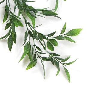 Plante suspendue artificielle en plastique haute simulation Sunwing <span class=keywords><strong>Holly</strong></span> 75 cm, vigne pleureuse, feuillage pour mur, plafond, suspension - Product Image 6