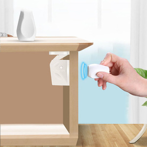 Magnetic Cabinet Locks Baby Cabinet Safety Latches Baby Proofing Cabinet Locks (4 Locks + 1 Key)