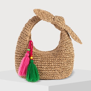 Bolso de mano de paja estilo bohemio de verano, nuevo bolso de playa con forma de media luna para vacaciones, con cierre de cremallera, nudo y borlas coloridas - Product Image 4