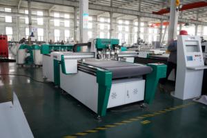 Taglierina a Coltello Oscillante Vibrante a Prezzo di Fabbrica, Macchine da Taglio CNC Automatiche Intelligenti, Plotter da Taglio Digitale CNC - Product Image 2