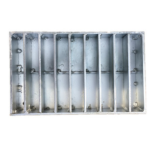 Couverture de <span class=keywords><strong>grille</strong></span> de drainage extérieur <span class=keywords><strong>Grille</strong></span> de drainage en acier galvanisé pour gouttière - Product Image 5
