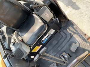 Mini-excavatrice Caterpillar 303e d'occasion, modèle 2022, 3 tonnes, moteur, pompe à engrenages, roulement, importée du Japon, haute efficacité, vente chaude - Product Image 6