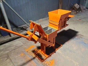 Machine à fabriquer des blocs creux en argile de marque QT, facile à utiliser, origine Shaanxi, sans <span class=keywords><strong>électricité</strong></span>, <span class=keywords><strong>pour</strong></span> la construction - Product Image 5