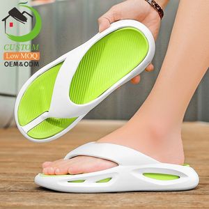 Tongs de sport décontractées pour hommes avec logo personnalisé, confortables, pour l'extérieur, la plage, <span class=keywords><strong>en</strong></span> EVA, vente <span class=keywords><strong>en</strong></span> gros, meilleures ventes avec sangle - Product Image 1