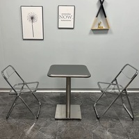 Table à manger carrée en acier inoxydable pour café et bar, design simple, utilisation en restaurant
