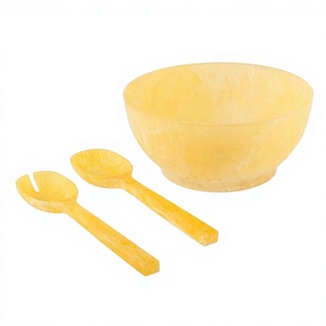 Saladier en résine coulé à la main avec logo gravé personnalisé service à salade en résine ustensiles de cuisine bol de table en résine bol de service cuillère - Product Image 1