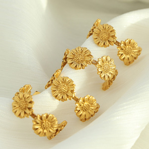 Pendientes de Aro con Forma de Flor, Chapados en Oro de 18k, Aleación de Zinc, Diseño de Margarita, Joyería de Regalo EH249 - Product Image 3