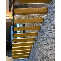 Bandes de roulement d'escalier en bois flottant personnalisées Bandes de roulement d'escalier en bois d'acacia Supports d'escalier d'intérieur en bois modernes de luxe