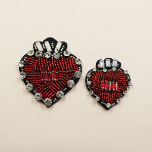 MANTU Écusson rétro haut de gamme pour femmes Écusson élégant en forme de coeur Autocollant en tissu de perles de riz Tubes de perles vintage Écusson en <span class=keywords><strong>verre</strong></span> - Product Image 3