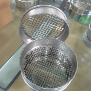 Perforated Aperture Test Sieve, 200mm Stainless Steel Round Hole Sieve for Soil Sand Screening - Product Image 5