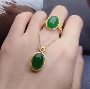 Arena oro amarillo oro Hetian Jade verde Calcedonia anillo ajustable mujer colgante Collar - Product Image 2