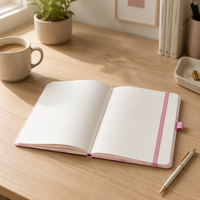 Carnet à couverture rigide en PU motif marbre blanc avec 100 feuilles, sangle élastique, logo personnalisé en relief, journal d'affaires et d'école et boucle pour stylo