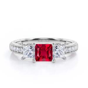 Bague de Mariage Classique en Argent Sterling 925 Plaqué Or avec Rubis et Zircon Créés en Laboratoire de 1,25 Carat, Certifiée par un Certificat Tierce Partie, Coupe Princesse - Product Image 1