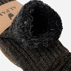 Chaussettes épaisses en laine d'alpaga avec logo personnalisé Chaussettes de sport pour hommes et femmes - Product Image 5