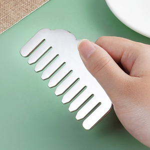 Masseur de cuir chevelu acier inoxydable Gua Sha peigne Mini peigne à cheveux acier inoxydable Guasha pour tête méridien Massage Guasha peigne - Product Image 5