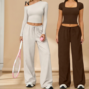 Ensemble de yoga 3 pièces pour femme : Crop top épaules dénudées, pantalon taille haute à jambes larges, couleur unie, respirant, séchage rapide, logo frontal, cordon de serrage ajustable - Product Image 3
