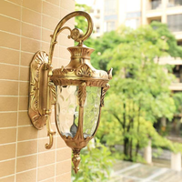 Lampu Taman LED Tenaga Surya Gaya Vintage Eropa, Lampu Dinding Luar Ruangan Bentuk Silinder Persegi, Tahan Air IP65, Bodi Lampu PC, Grosir