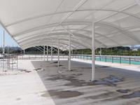 Structure de membrane tendue imperméable pour abri de voiture extérieur pour parc, école, hôtel ou garage, abri solaire et abri contre la pluie