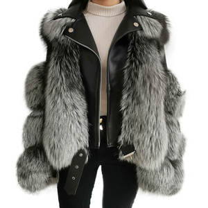 <span class=keywords><strong>Pelliccia</strong></span> e giacca di <span class=keywords><strong>pelle</strong></span> di montone invernale caldo lusso <span class=keywords><strong>vera</strong></span> <span class=keywords><strong>pelliccia</strong></span> di volpe in argento per le donne - Product Image 1