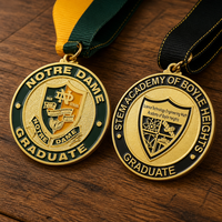 Médaille de remise de diplôme personnalisée 2026 en alliage de zinc, frappée à l'œil, émail, plaqué or, avec icônes de bouclier et de quadrant, pour récompense scolaire scientifique