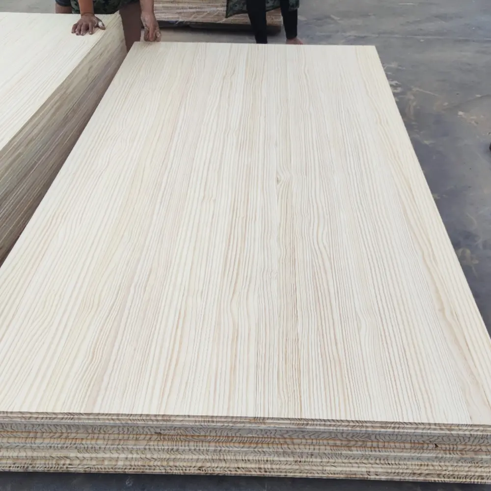 High Quality Straight Line Grained Pine Wood Edge Glued Board