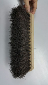 Brosse à récurer en fibres naturelles avec support en bois pour le nettoyage des sols, le balayage et l'entretien industriel et d'atelier - Product Image 3