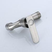 Robinet simple Style carré buse anti-éclaboussures robinet d'eau accessoires de salle de bain